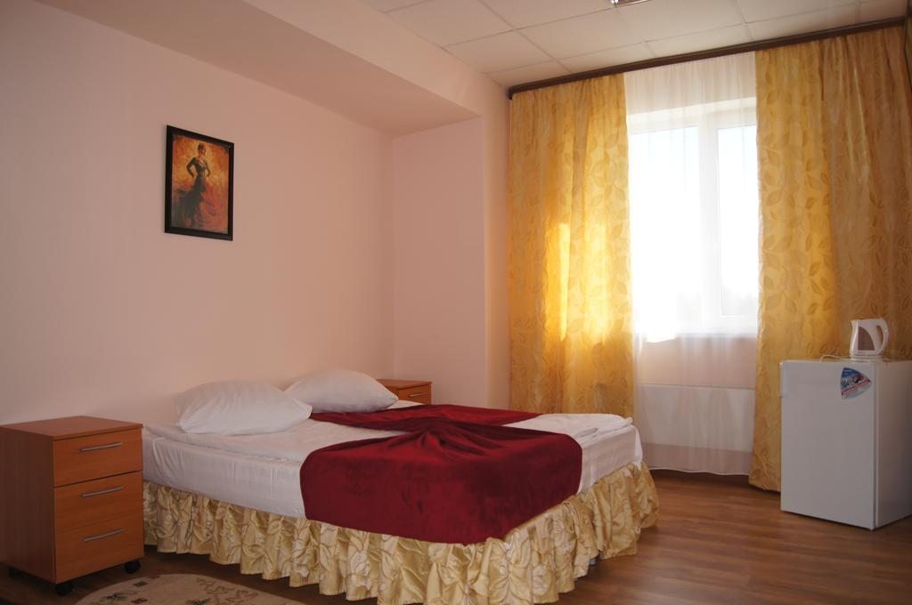 Двухместный (Стандартный двухместный номер с 1 кроватью) гостиницы Радуга, Нягань