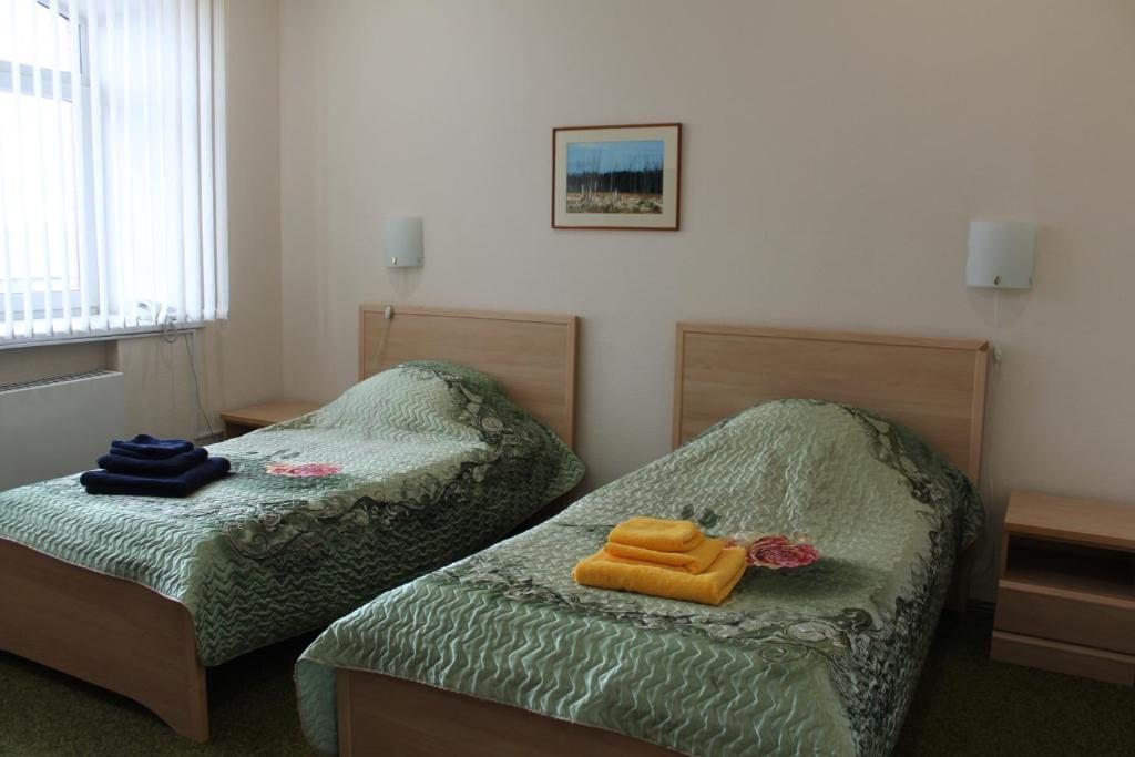 Двухместный (Стандартный двухместный номер с 2 отдельными кроватями) отеля Соболь, Нягань