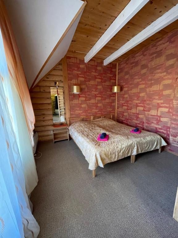 Трехместный (Трехместный номер с собственной ванной комнатой) гостевого дома Воробьёвы горы, Сарма