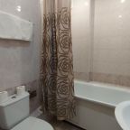 Полулюкс, Гостиница Континенталь