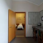 Полулюкс, Гостиница Континенталь