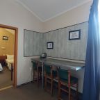 Полулюкс, Гостиница Континенталь