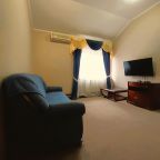 Люкс, Гостиница Континенталь