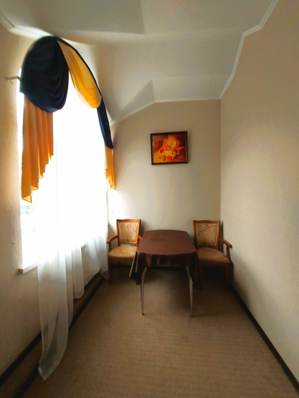 Люкс, Гостиница Континенталь