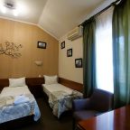 Трехместный (Комфорт 3 кровати), Гостиница Континенталь