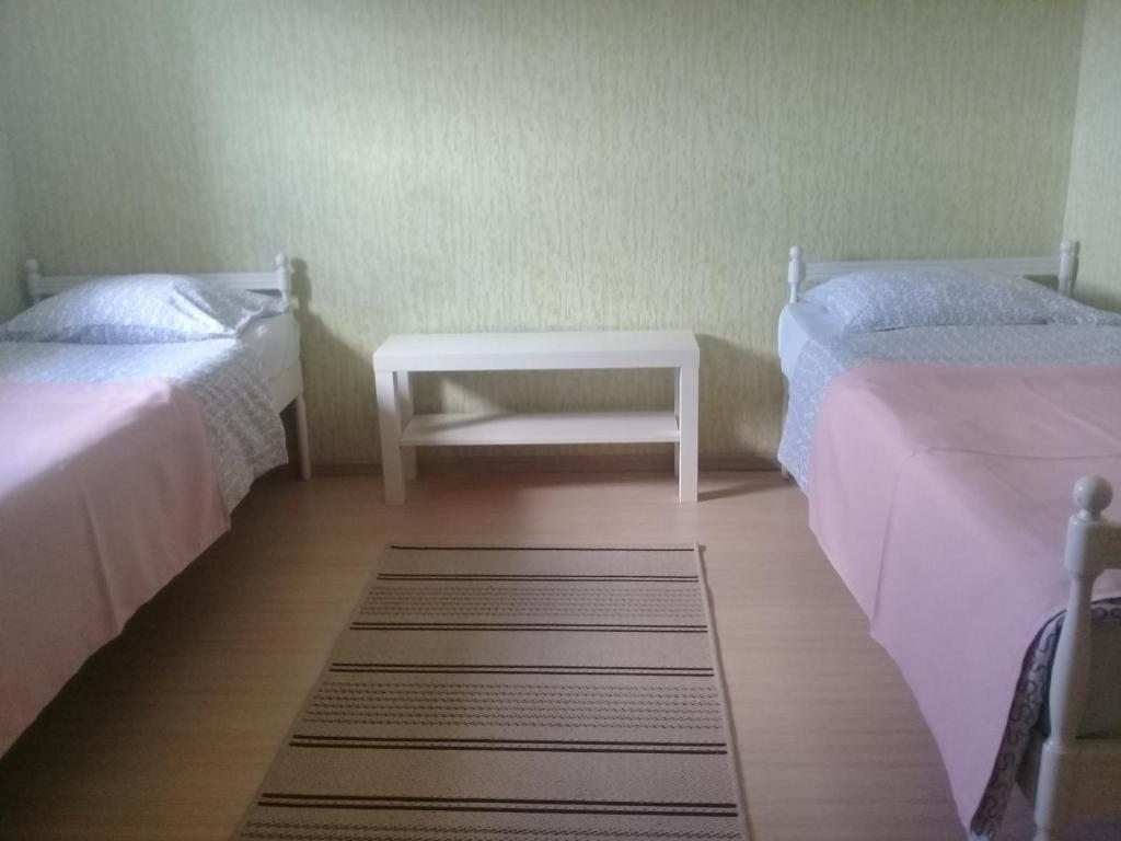Двухместный (Бюджетный двухместный номер с 2 отдельными кроватями) гостевого дома На Выборгском, Сортавала, Республика Карелия