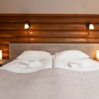 Двухместный (Стандарт с балконом №3), База отдыха Ламберг