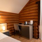 Двухместный (Стандарт с балконом №3), База отдыха Ламберг