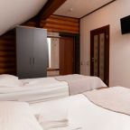 Двухместный (Стандарт с балконом №6), База отдыха Ламберг