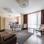 Апартаменты (Улучшенные с 2 спальнями (Две двуспальные)), Апарт-отель SKYPARK