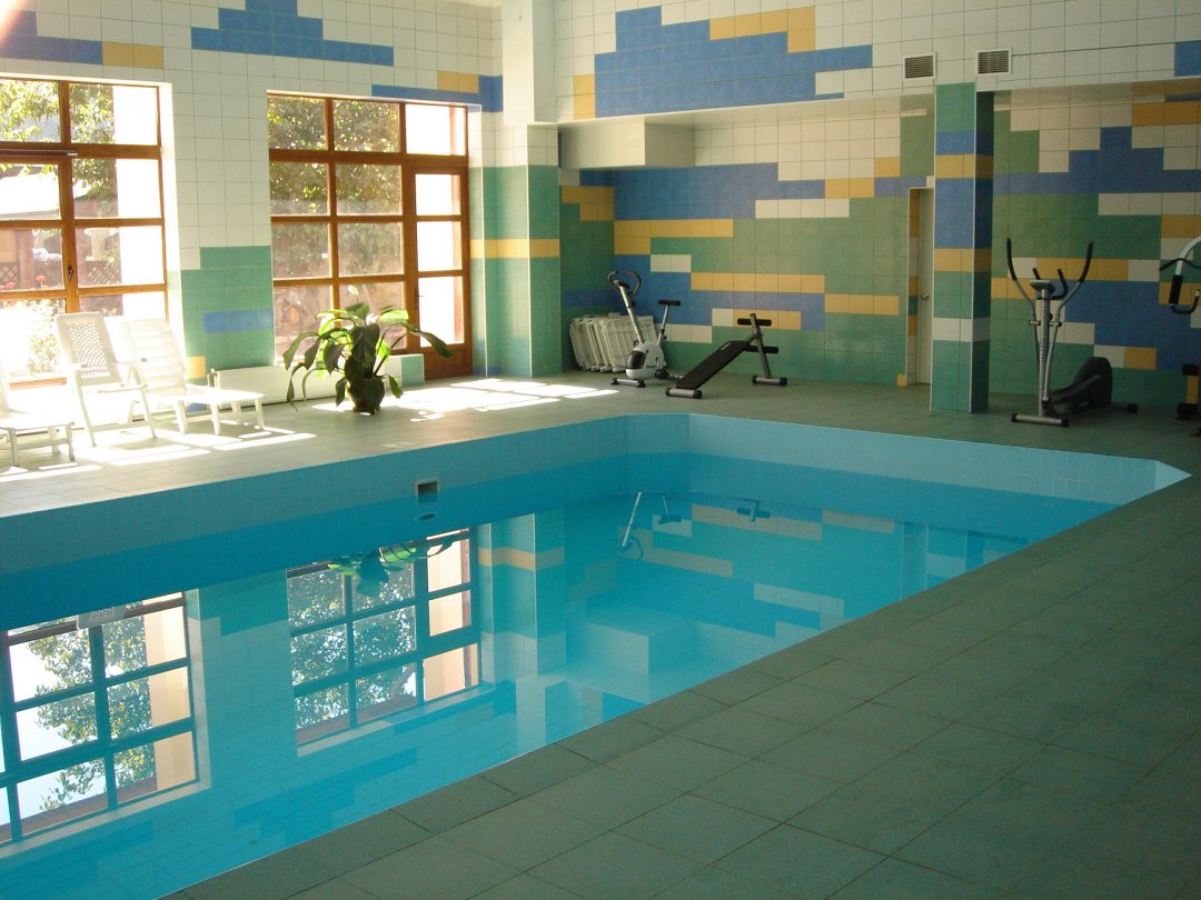 Крытый бассейн (работает круглый год), Отель Вертикаль