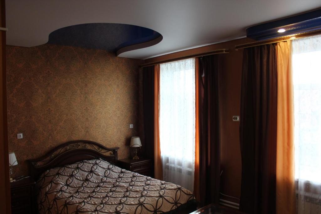 Двухместный (Двухместный номер Делюкс с 1 кроватью) гостиницы Дом Колхозника, Торжок