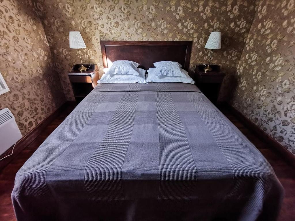 Двухместный (Небольшой двухместный номер с 1 кроватью) гостевого дома Соседи Пушкина, Пушкинские Горы