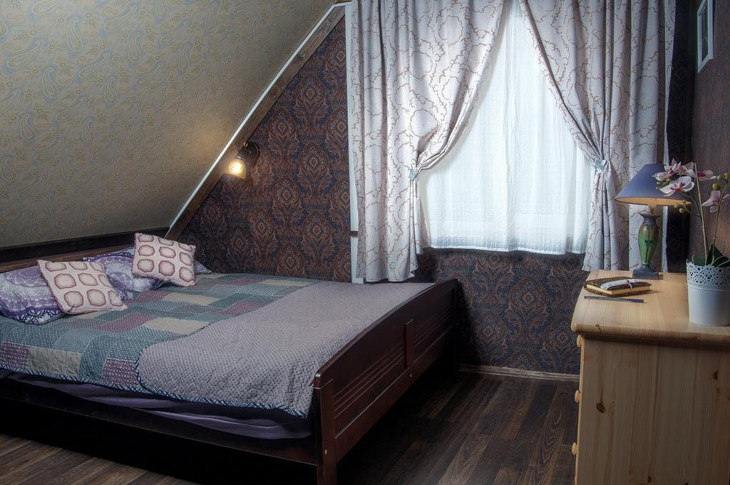 Двухместный (Двухместный номер эконом-класса с 1 кроватью) гостевого дома Горница, Печоры, Псковская область