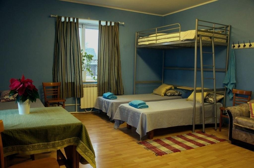 Номер (Кровать в общем 5-местном номере для мужчин и женщин) хостела Печоры, Псковская область