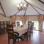 Ресторан на территории, летние крытые и открытые террасы.