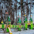 Подогреваемые бассейны 3 детских, игровые площадки