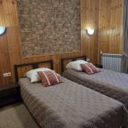 Трёхместный и более (Трехместный номер), Отель Особняк