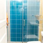 Пятиместный (С удобствами в номере и доп местом), Хостел Bigland