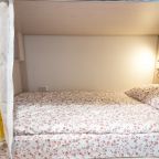 Пятиместный (С удобствами в номере и доп местом), Хостел Bigland