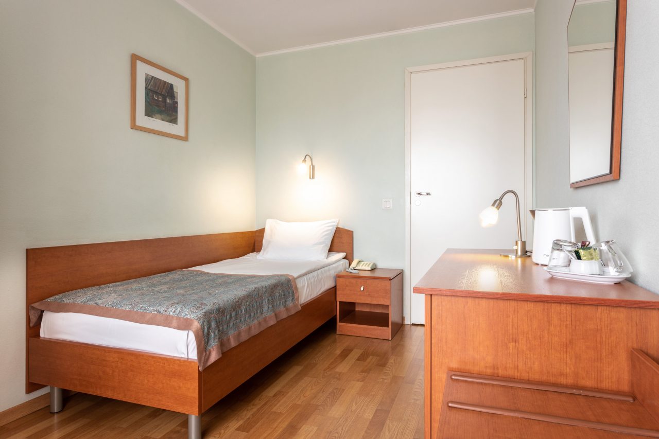 Одноместный (Стандарт SGL с видом на озеро), Гостиница Карелия