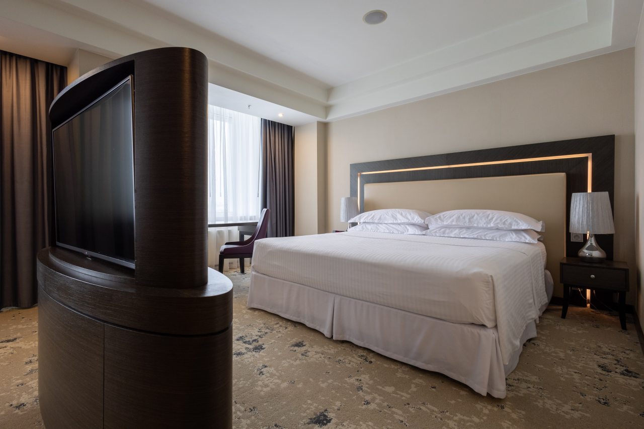Полулюкс, Отель Sheratonplaza Ufa Congress