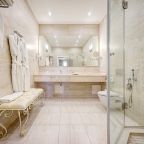 Сьюит (Сеньор), Гранд Отель Звезда