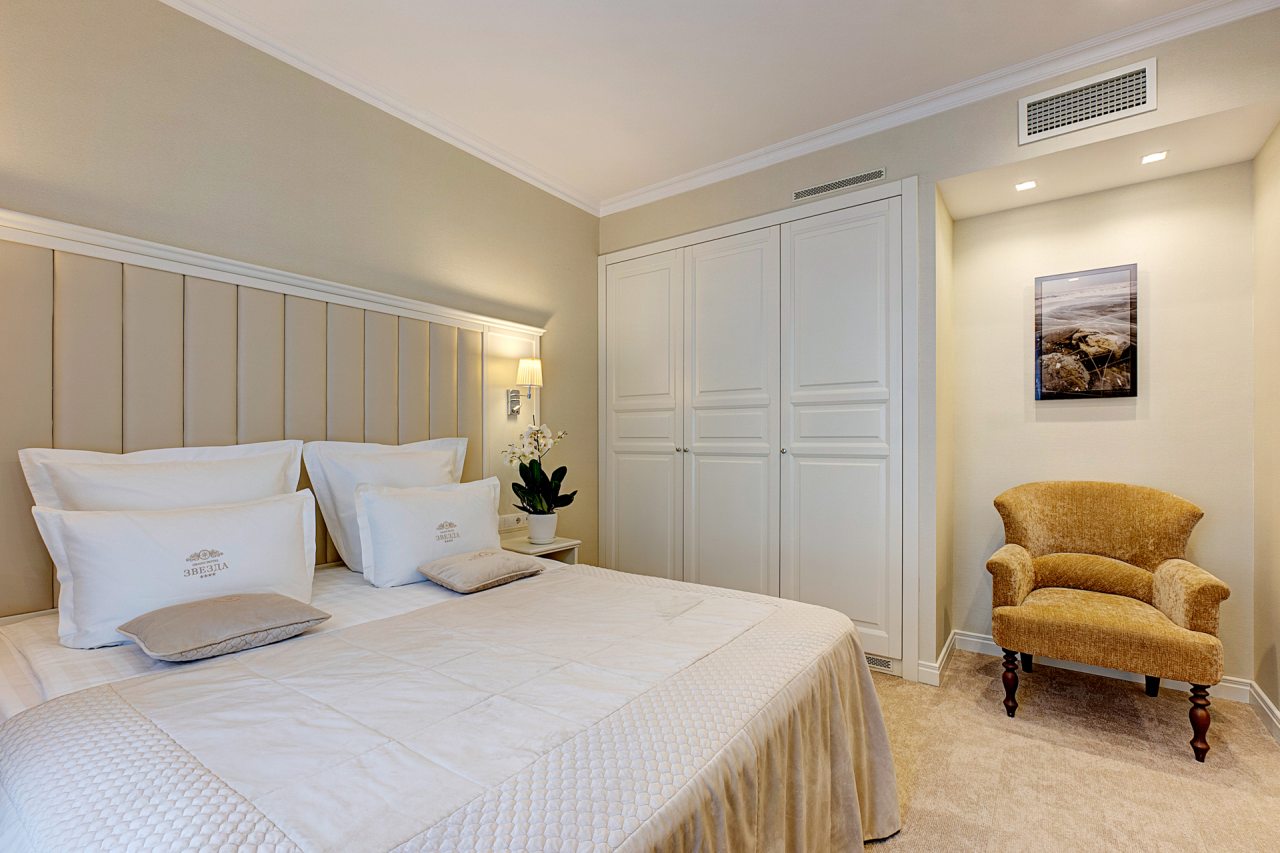 Сьюит (Сеньор), Гранд Отель Звезда