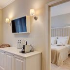 Сьюит (Сеньор), Гранд Отель Звезда