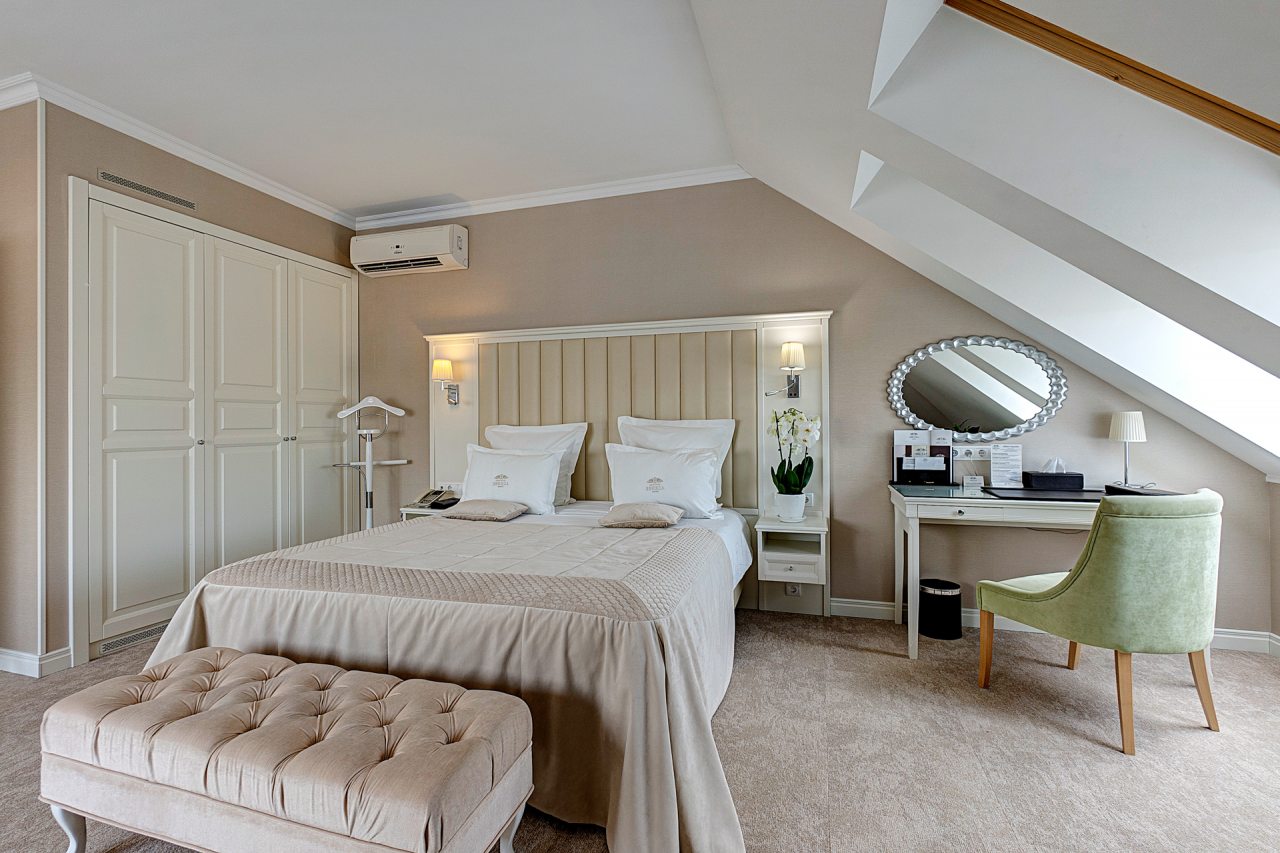 Сьюит (Бизнес), Гранд Отель Звезда