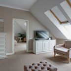 Сьюит (Бизнес), Гранд Отель Звезда