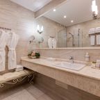 Сьюит (Бизнес), Гранд Отель Звезда