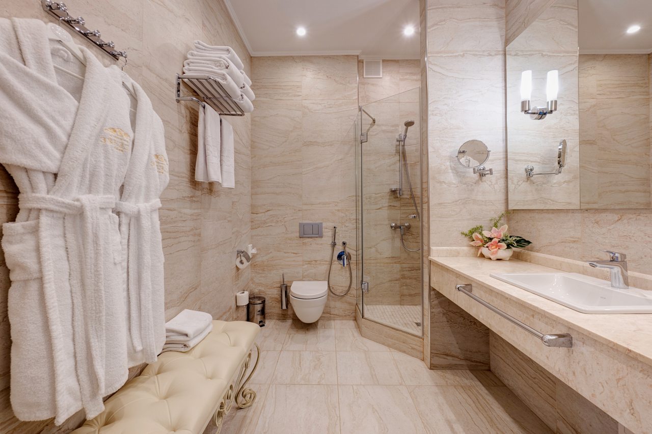 Сьюит (Бизнес), Гранд Отель Звезда