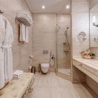 Сьюит (Бизнес), Гранд Отель Звезда