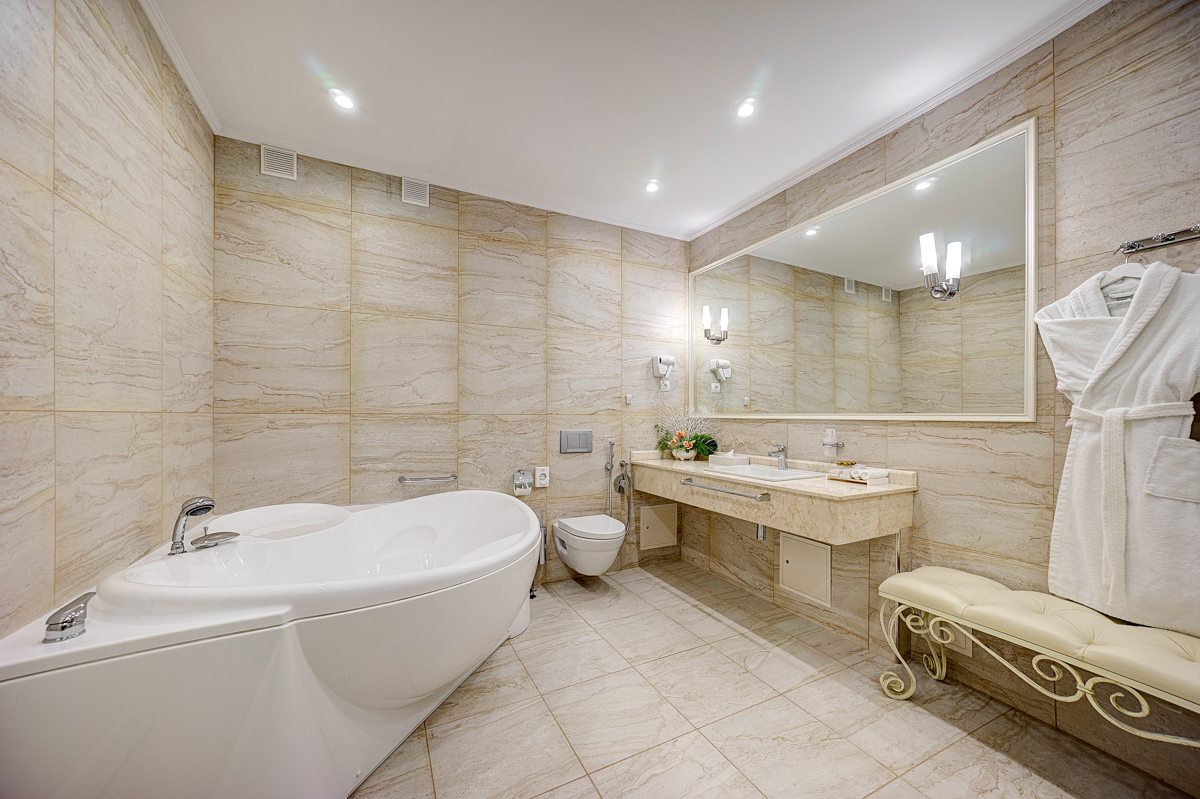 Сьюит (Бизнес), Гранд Отель Звезда