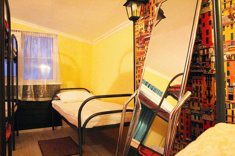 Шестиместный (Койко-место в общем номере) мини-отеля Вороново-Клуб