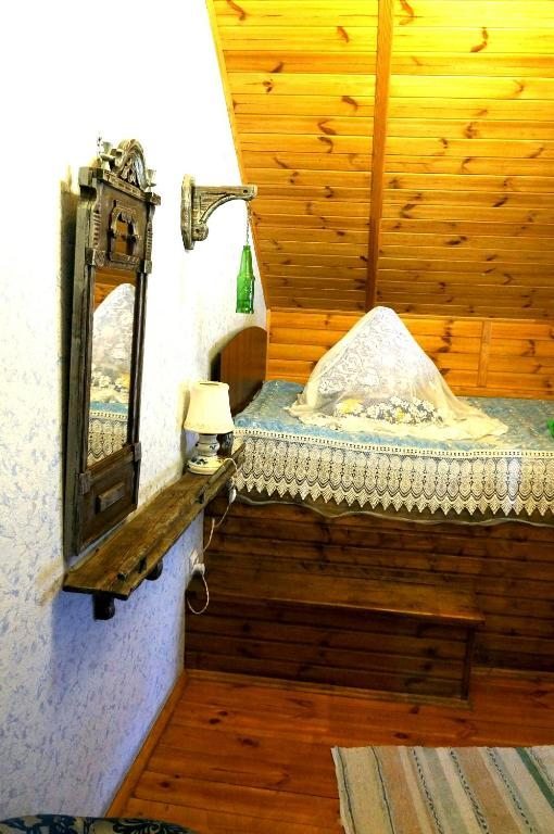 Двухместный (N6 Улучшенный двухместный номер с 1 кроватью - Мансарда) гостевого дома Литейщика Никуличева, Суздаль