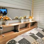 Кровать 140х200см, телевизор с приставкой SberBox