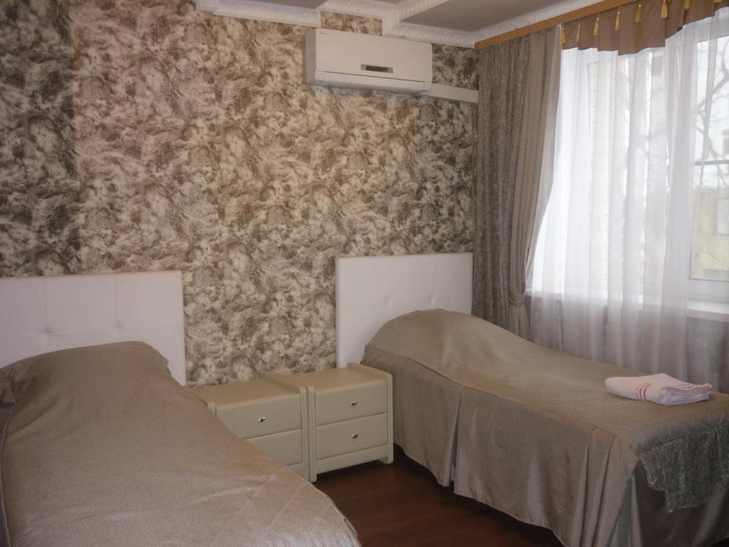 Двухместный (Стандартный двухместный номер с 2 отдельными кроватями) отеля Голд, Ковров