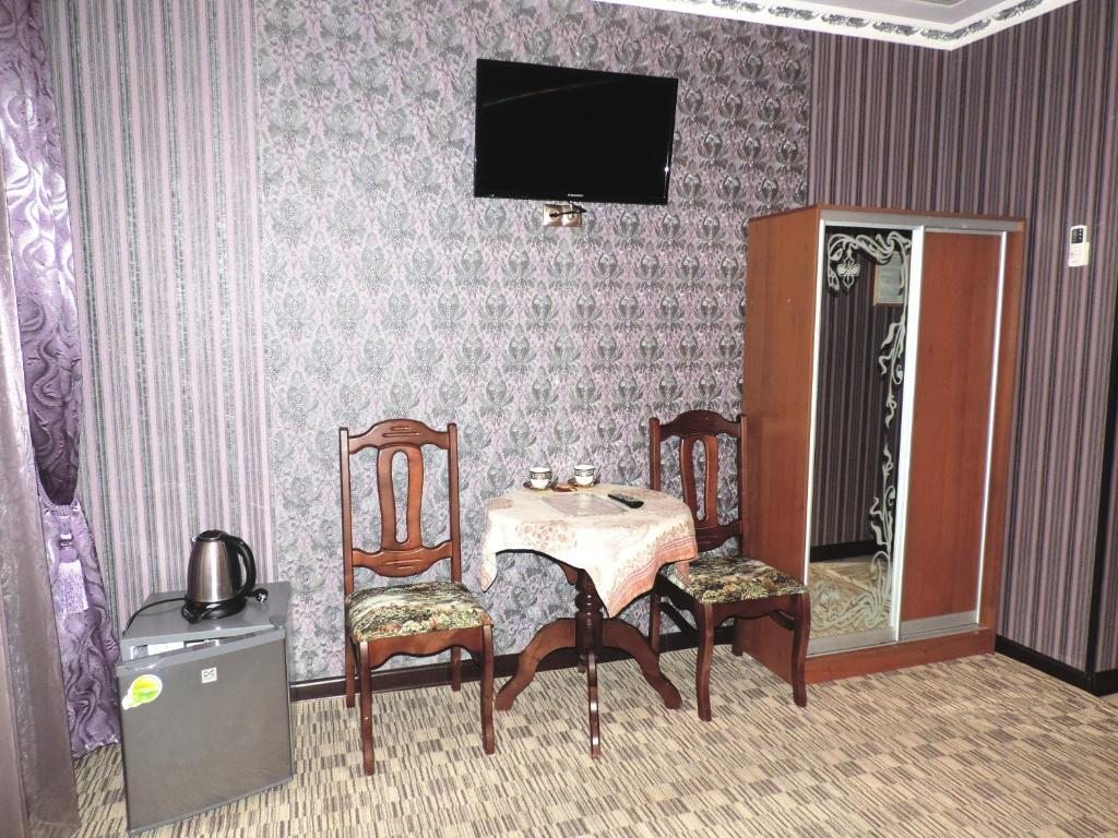 Двухместный (Стандартный двухместный номер с 1 кроватью и балконом) отеля Голд, Ковров