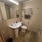 Двухместный (Стандарт с видом на паркинг (I категория)), Отель Гелиос