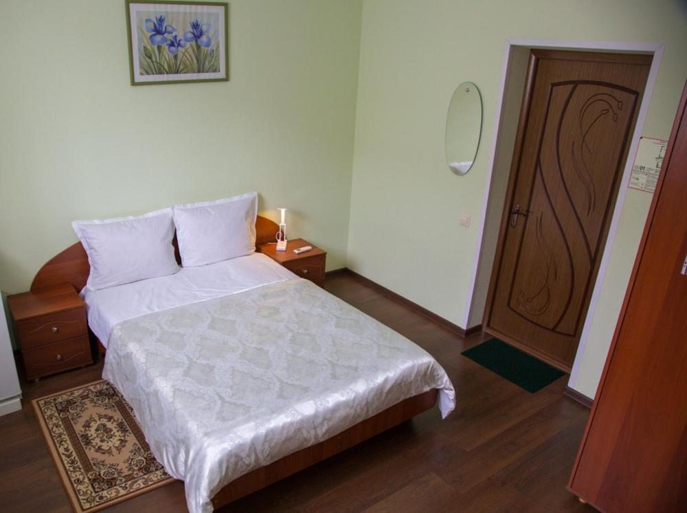Двухместный (Бюджетный двухместный номер с 1 кроватью) отеля Малахитовая, Нижний Тагил