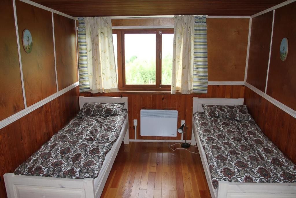 Двухместный (Бюджетный двухместный номер с 2 отдельными кроватями) базы отдыха Кругобайкальская, Иркутская область