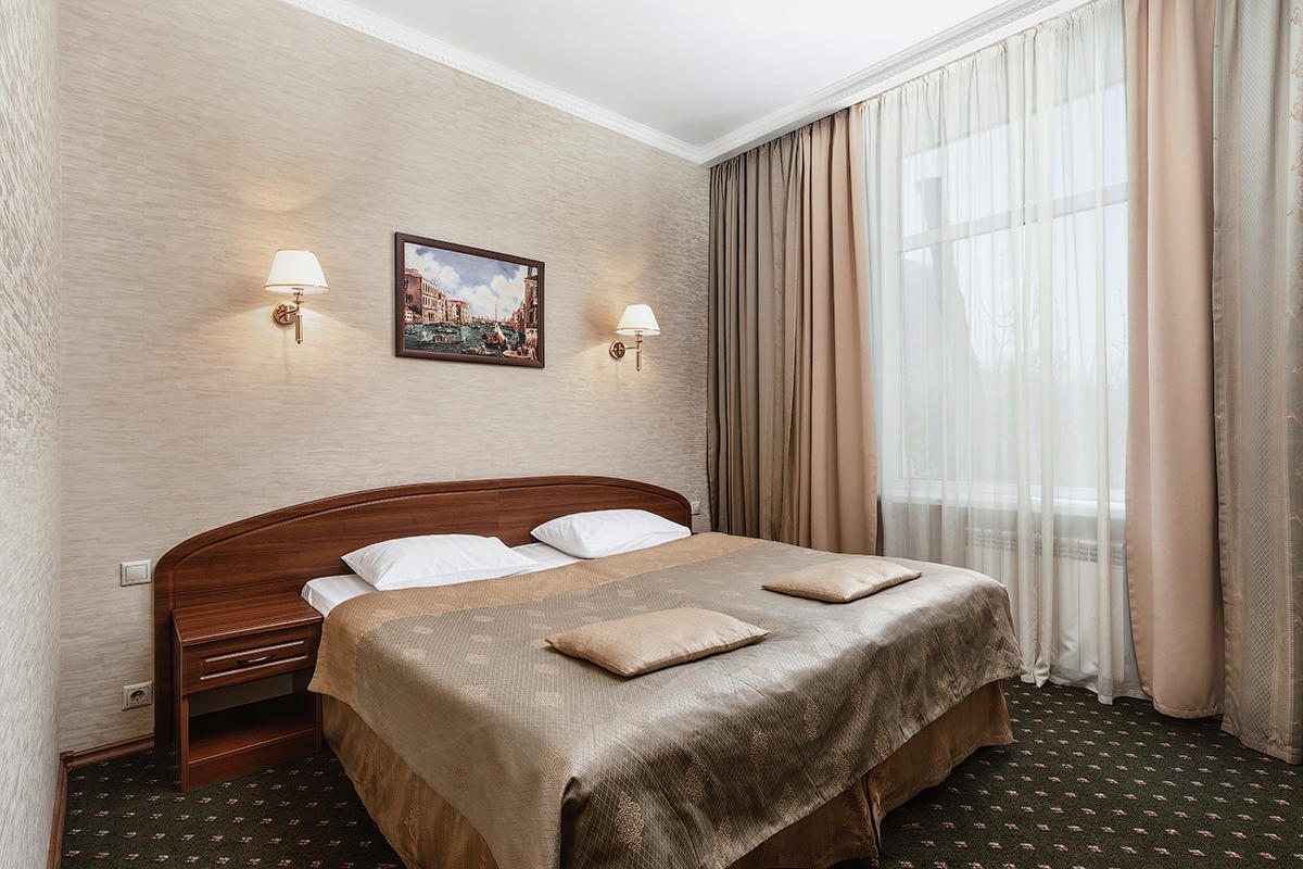 Размещение с двуспальной кроватью.