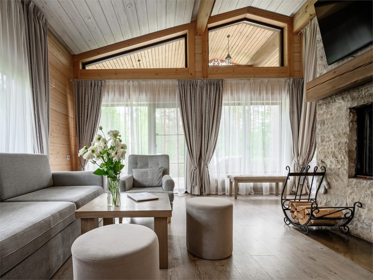 Коттедж (Премиум с джакузи), Отель Охта Парк