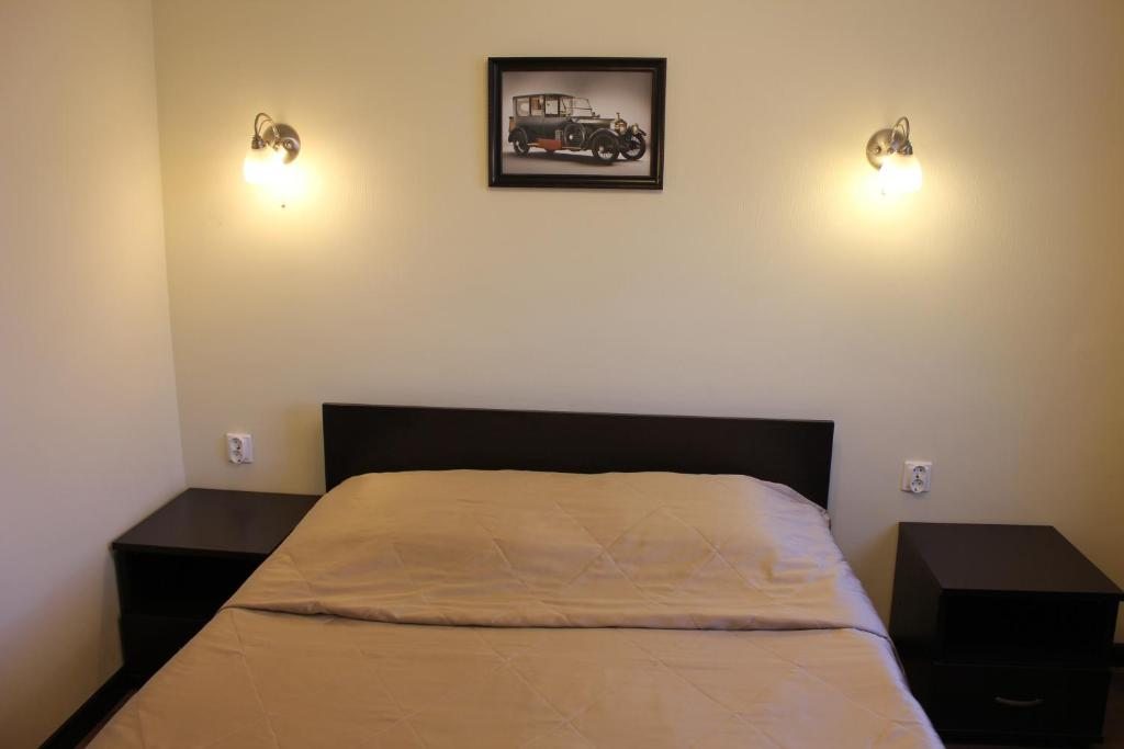 Двухместный (Двухместный номер с 1 кроватью и собственной ванной комнатой) отеля ТГК Колесо, Вельск
