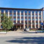 Парковка с видеонаблюдением, Отель Жемчужина Севера