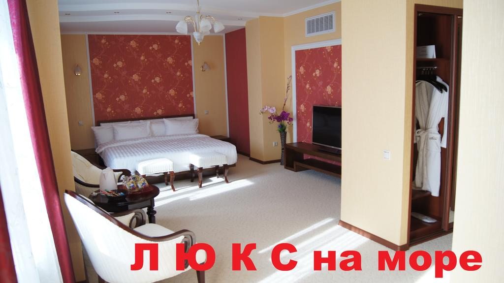 Сьюит (Двухместный номер Делюкс с 1 кроватью и видом на море) отеля Томь, Владивосток