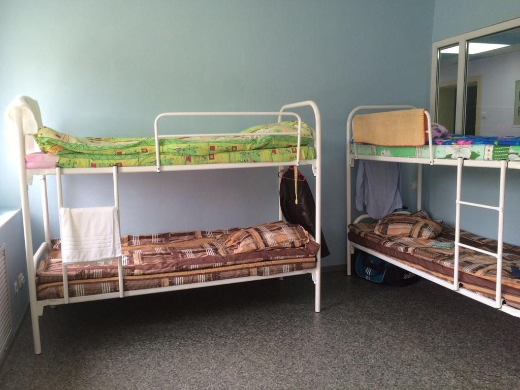 Номер (Кровать в общем номере для мужчин) хостела ПЛЮС, Владивосток