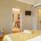 Двухместный (Люкс-бизнес О-де-Франс), Отель Москва